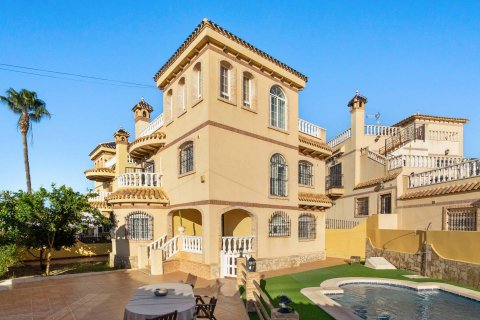 Casa adosada en venta La Florida, Alicante, España 5 dormitorios, 161 m2 No. 125736 - foto 2