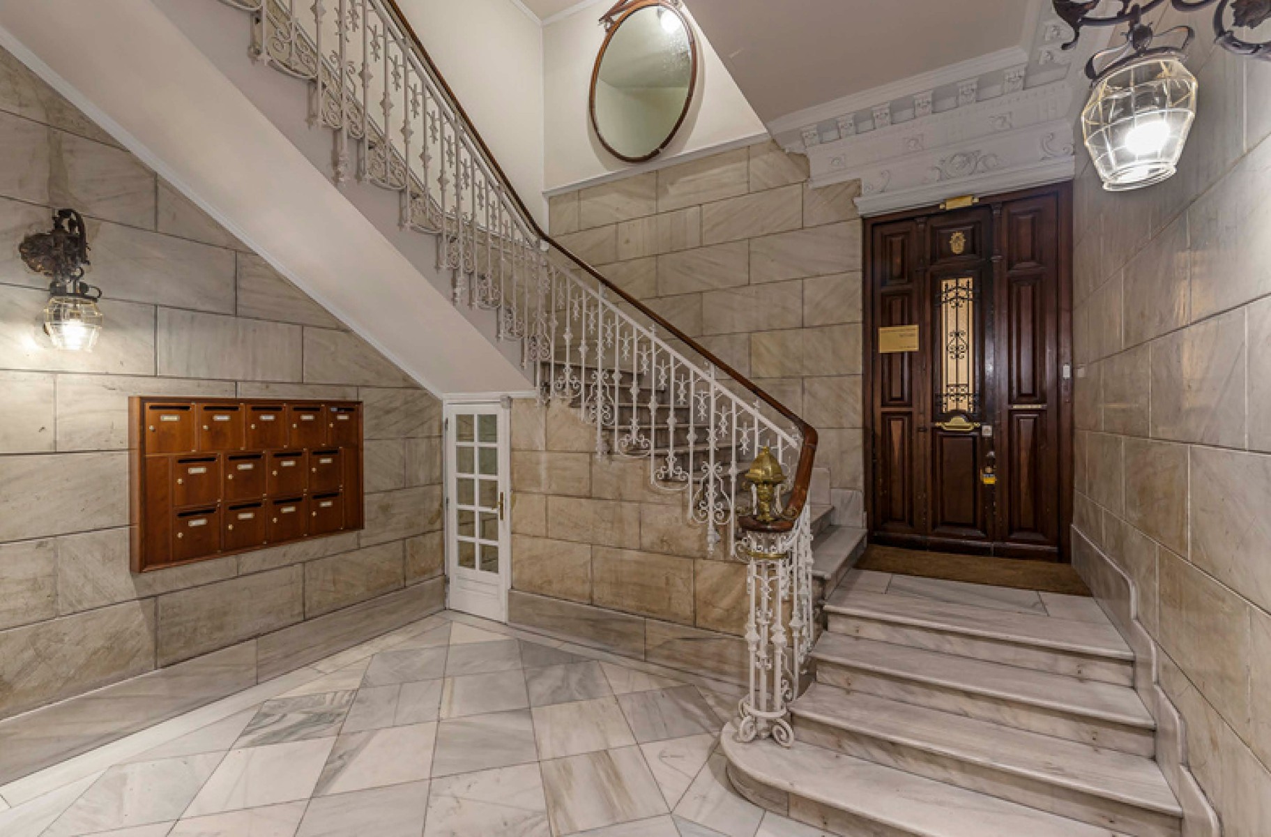 Huoneisto Madrid, Espanja 4 makuuhuonetta, 357 m2 No. 122749