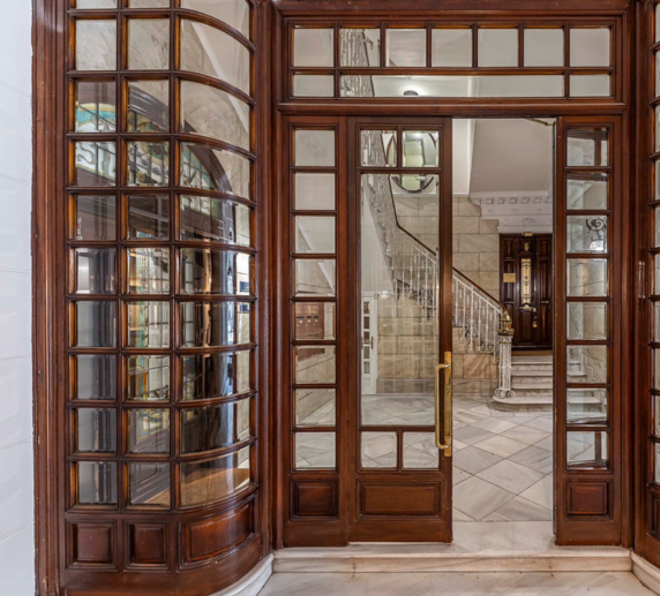 Huoneisto Madrid, Espanja 4 makuuhuonetta, 357 m2 No. 122749
