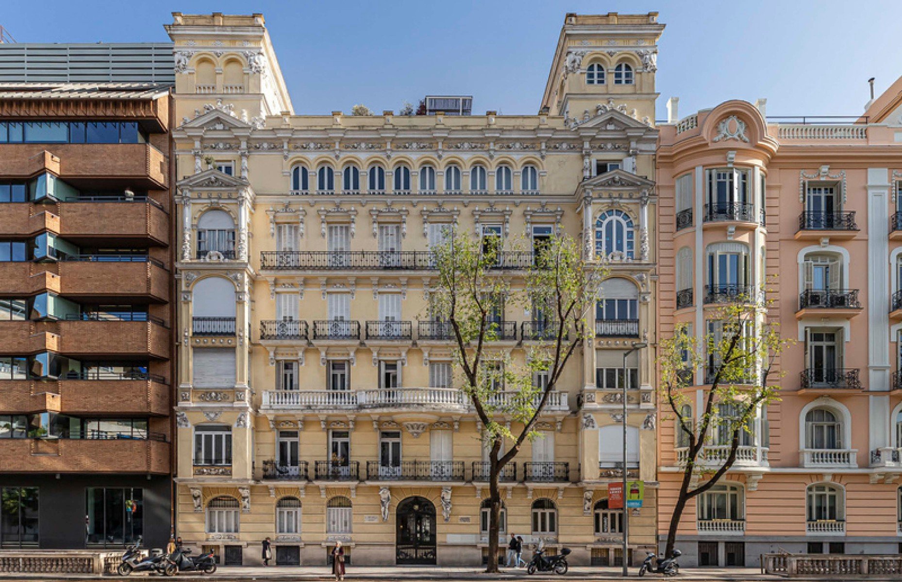 Huoneisto Madrid, Espanja 4 makuuhuonetta, 357 m2 No. 122749