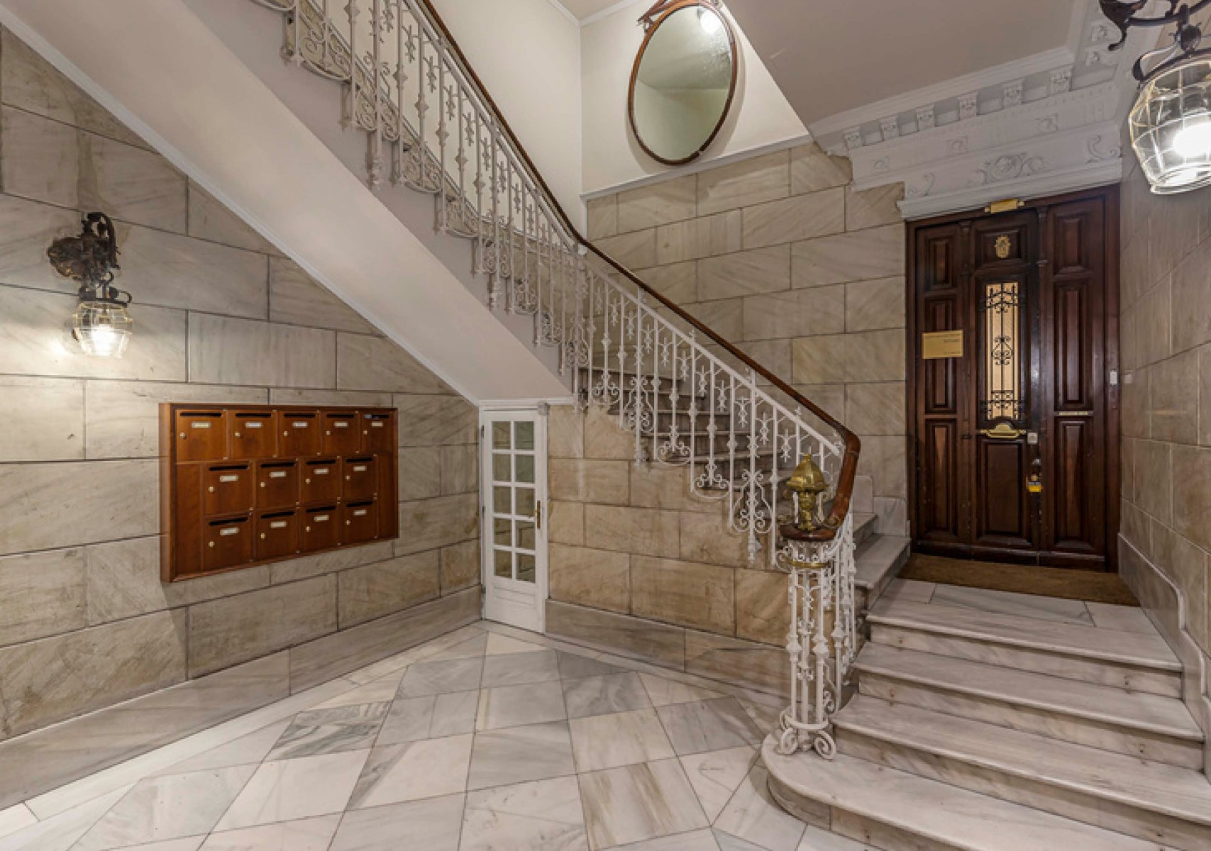 Huoneisto Madrid, Espanja 4 makuuhuonetta, 357 m2 No. 122749