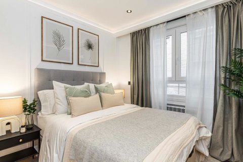 Продажа квартиры в Мадрид, Испания 3 спальни, 176м2 №122747 - фото 26