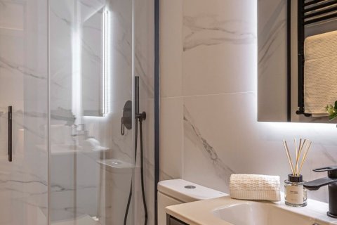 Продажа квартиры в Мадрид, Испания 3 спальни, 176м2 №122747 - фото 29