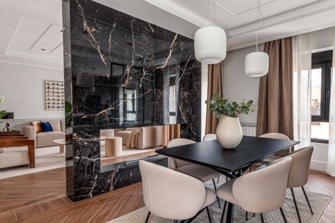 Продажа квартиры в Мадрид, Испания 3 спальни, 194м2 №122746 - фото 12