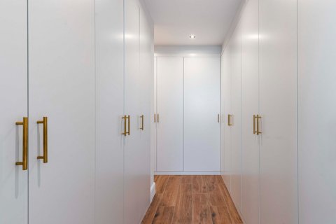 Продажа квартиры в Мадрид, Испания 3 спальни, 194м2 №122746 - фото 26