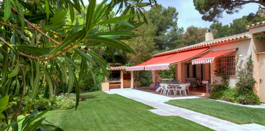 House Tamariu, Girona, Espagne 3 chambres, 250 m2 No. 120282