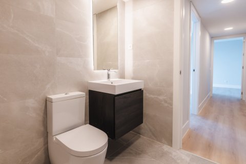 Продажа пентхауса в Мадрид, Испания 3 спальни, 280м2 №120306 - фото 15