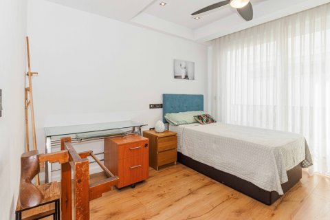 Продажа квартиры Севилья, Испания 3 спальни, 241м2 №120419 - фото 14