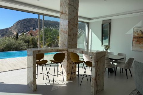 Продажа виллы в Кальпе, Аликанте, Испания 6 спален, 332м2 №122727 - фото 4