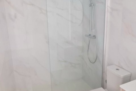 Wohnung zum Verkauf Alicante, Spanien 2 Schlafzimmer, 73 m2 Nr. 131697 - Foto 13
