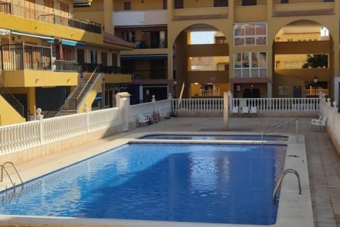 Townhouse for sale Torrevieja, Alicante, Spain 2 bedrooms, 100 sq.m. No. 131702 - photo 1