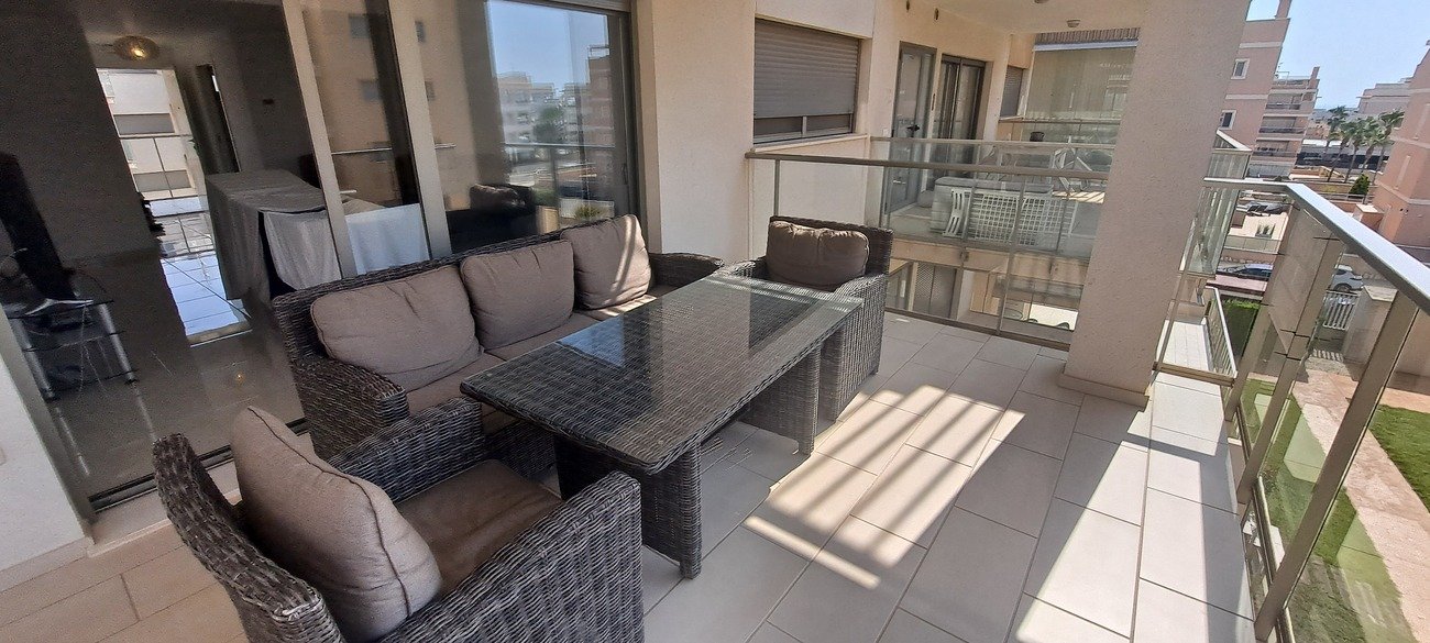 Wohnung in Alicante, Spanien 2 Schlafzimmer, 83 m2 Nr. 131699