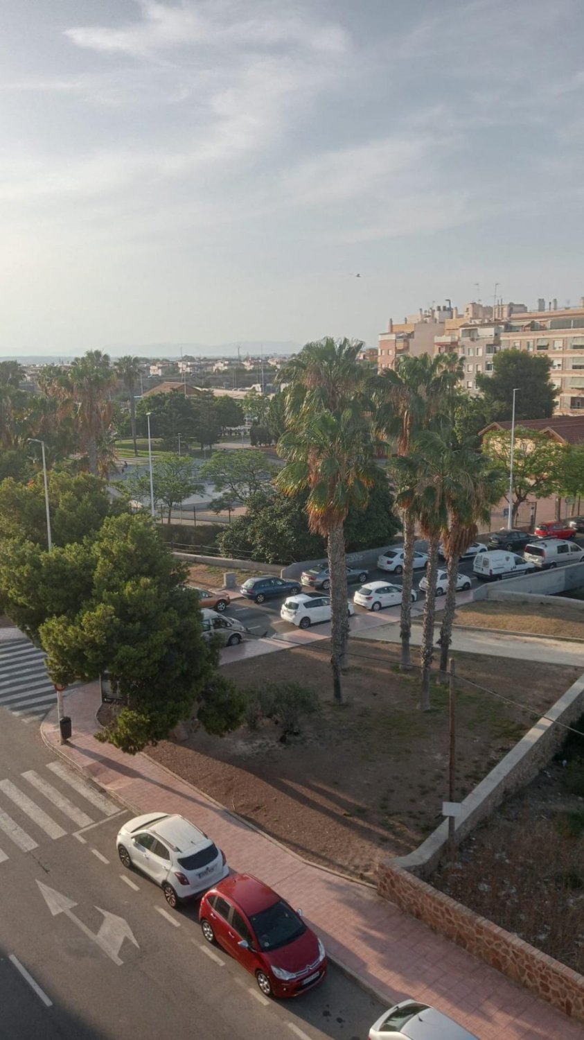 Dzīvoklis Torrevieja, Alicante, Spānijā 2 istabas, 70 m2 Nr. 128886