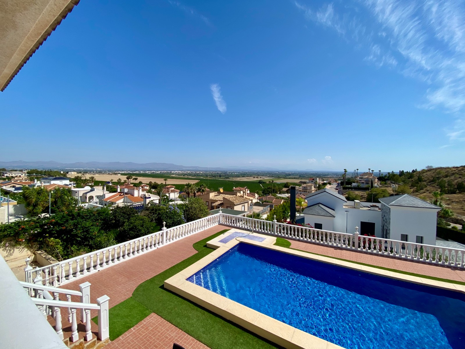 Villa i Algorfa, Alicante, Spanien 3 sovrum, 274 kvm. Nr. 129382