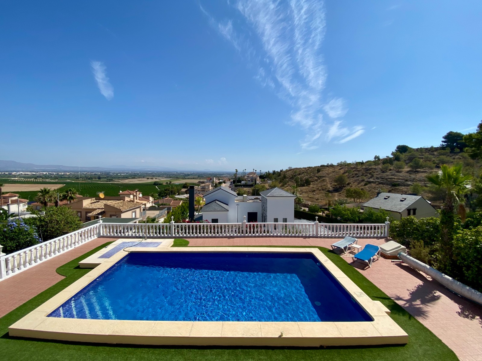 Villa i Algorfa, Alicante, Spanien 3 sovrum, 274 kvm. Nr. 129382