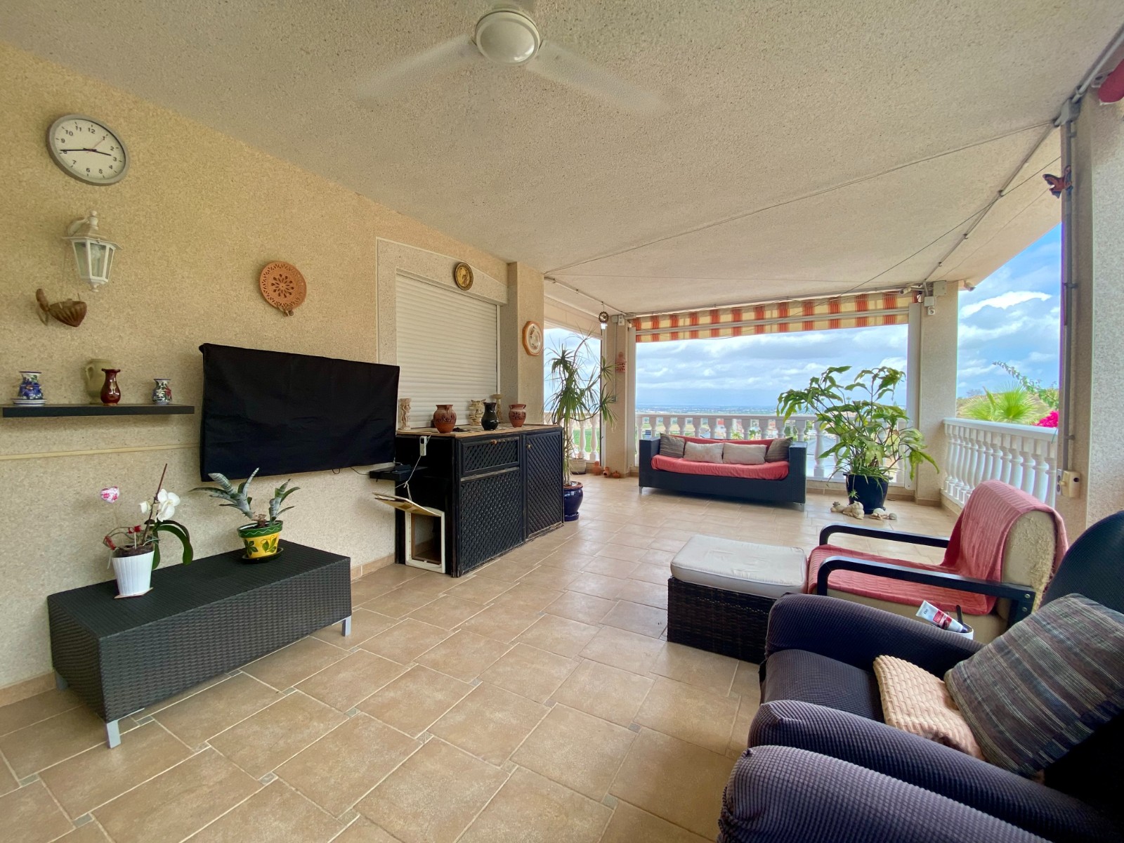 Villa i Algorfa, Alicante, Spanien 3 sovrum, 274 kvm. Nr. 129382