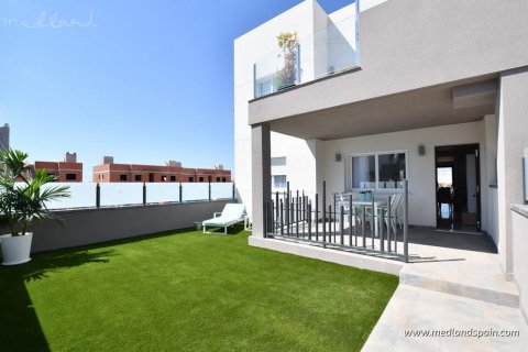 Apartamento en venta San Miguel de Salinas, Alicante, España 2 dormitorios, 75 m2 No. 130487 - foto 1