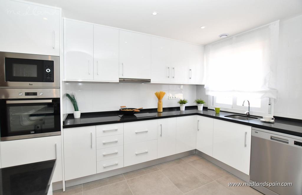 Huoneisto San Miguel de Salinas, Alicante, Espanja 2 makuuhuonetta, 73 m2 No. 130488