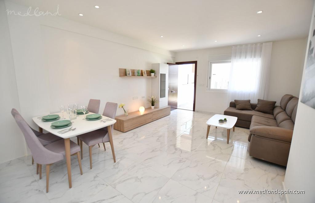 Apartment à San Miguel de Salinas, Alicante, Espagne 3 chambres, 75 m2 No. 130489