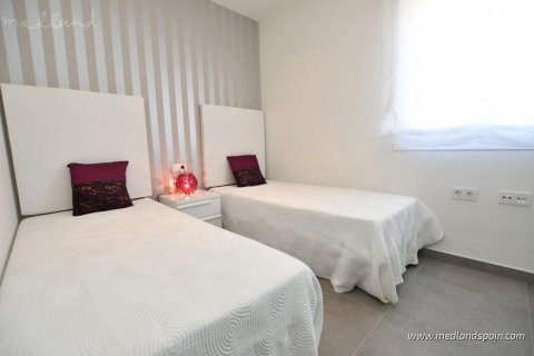 Huoneisto myytävänä San Miguel de Salinas, Alicante, Espanja, 3 makuuhuonetta, 73 m2 No. 130490 - kuva 9