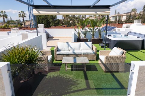 Villa till salu San Fulgencio, Alicante, Spanien 3 sovrum, 99 kvm. Nr. 128454 - foto 3