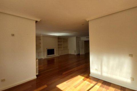 Apartament Alcobendas, Madrid, Hiszpania 5 sypialni, 300 mkw. nr 120554 – zdjęcie 19