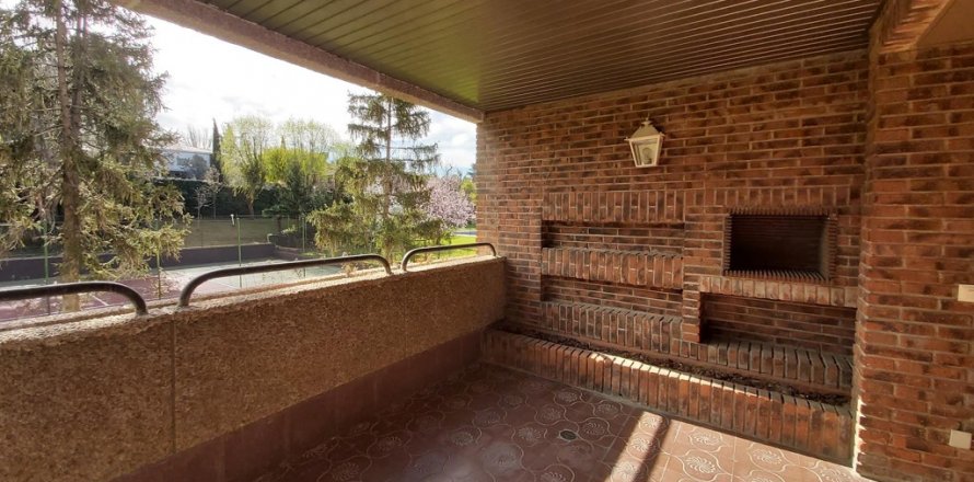 Apartament Alcobendas, Madrid, Hiszpania 5 sypialni, 300 mkw. nr 120554