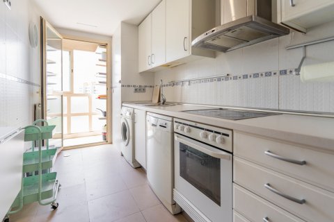 Продажа квартиры в Мадрид, Испания 3 спальни, 109м2 №120558 - фото 10
