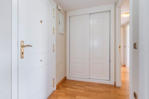 Продажа квартиры в Мадрид, Испания 3 спальни, 109м2 №120558 - фото 14