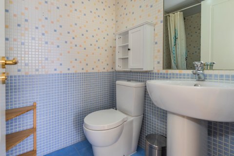 Продажа квартиры в Мадрид, Испания 3 спальни, 109м2 №120558 - фото 17