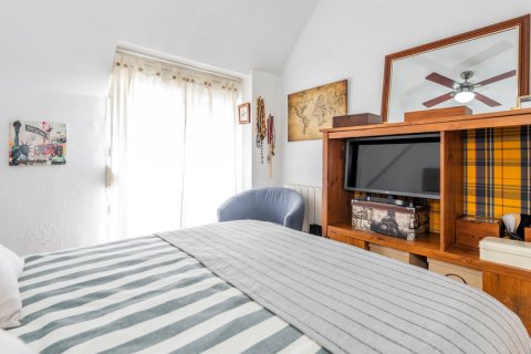 Продажа квартиры в Алкобендас, Мадрид, Испания 2 спальни, 66м2 №120555 - фото 13