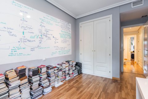 Apartamento en venta Pozuelo de Alarcón, Madrid, España 2 dormitorios, 192 m2 No. 120556 - foto 22