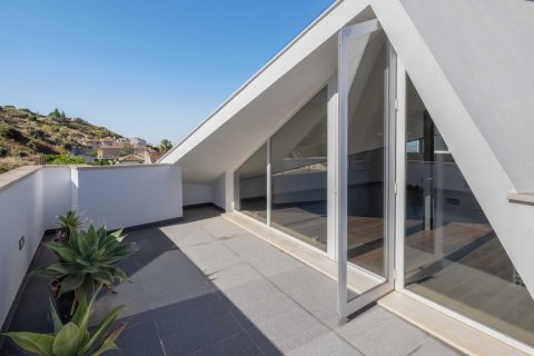 Villa for sale Malaga, Spain 4 bedrooms, 559 sq.m. No. 121621 - photo 11
