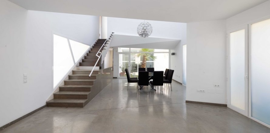 Villa Malaga, Spain 4 bedrooms, 559 sq.m. No. 121621