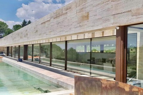 Villa till salu Las Rozas de Madrid, Madrid, Spanien 8 sovrum, 1.2 kvm. Nr. 121622 - foto 13