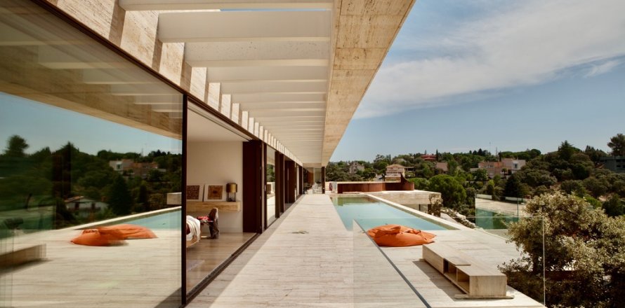 Villa Las Rozas de Madrid, Madrid, Spanien 8 sovrum, 1.2 kvm. Nr. 121622