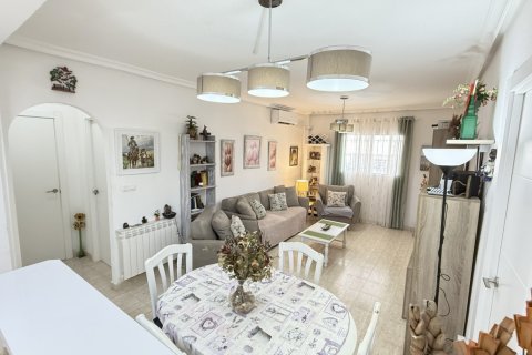Apartment for sale La Zenia, Alicante, Spain 2 bedrooms, 75 sq.m. No. 131806 - photo 3