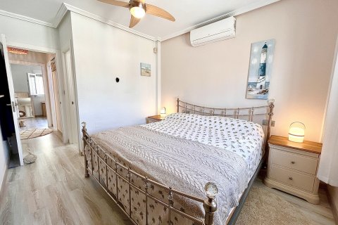 Villa in vendita Alicante, Spagna 2 camere da letto, 111 mq. N° 131847 - foto 13