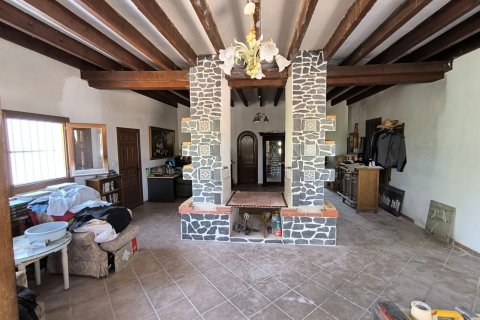 Villa for sale Novelda, Alicante, Spain 8 bedrooms, 414 sq.m. No. 131846 - photo 9