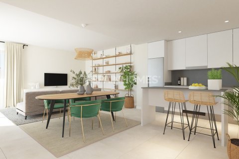 Apartment for sale Estepona, Malaga, Spain 2 bedrooms, 73 sq.m. No. 131290 - photo 13