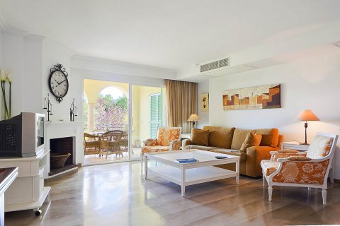 Dzīvoklis pārdošanā Illetes (Ses), Mallorca, Spānijā 2 istabas, 120 m2 Nr. 128293 - attēls 2