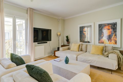 Продажа дуплекса Мадрид, Испания 2 спальни, 138м2 №129873 - фото 2
