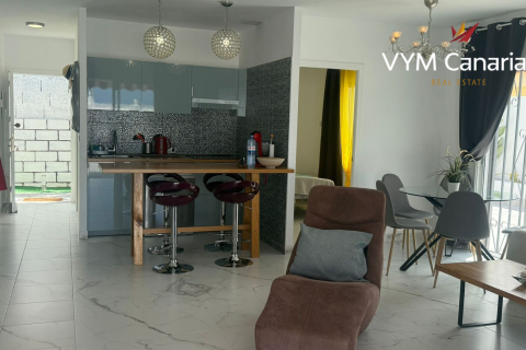 Villa for sale Callao Salvaje, Tenerife, Spain 3 bedrooms, 92 sq.m. No. 129867 - photo 2
