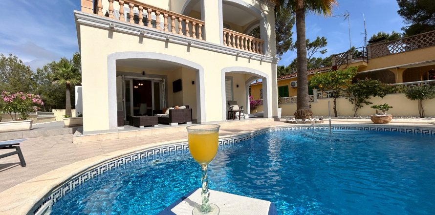 Villa El Toro, Mallorca, Spain 5 bedrooms, 252 sq.m. No. 128164