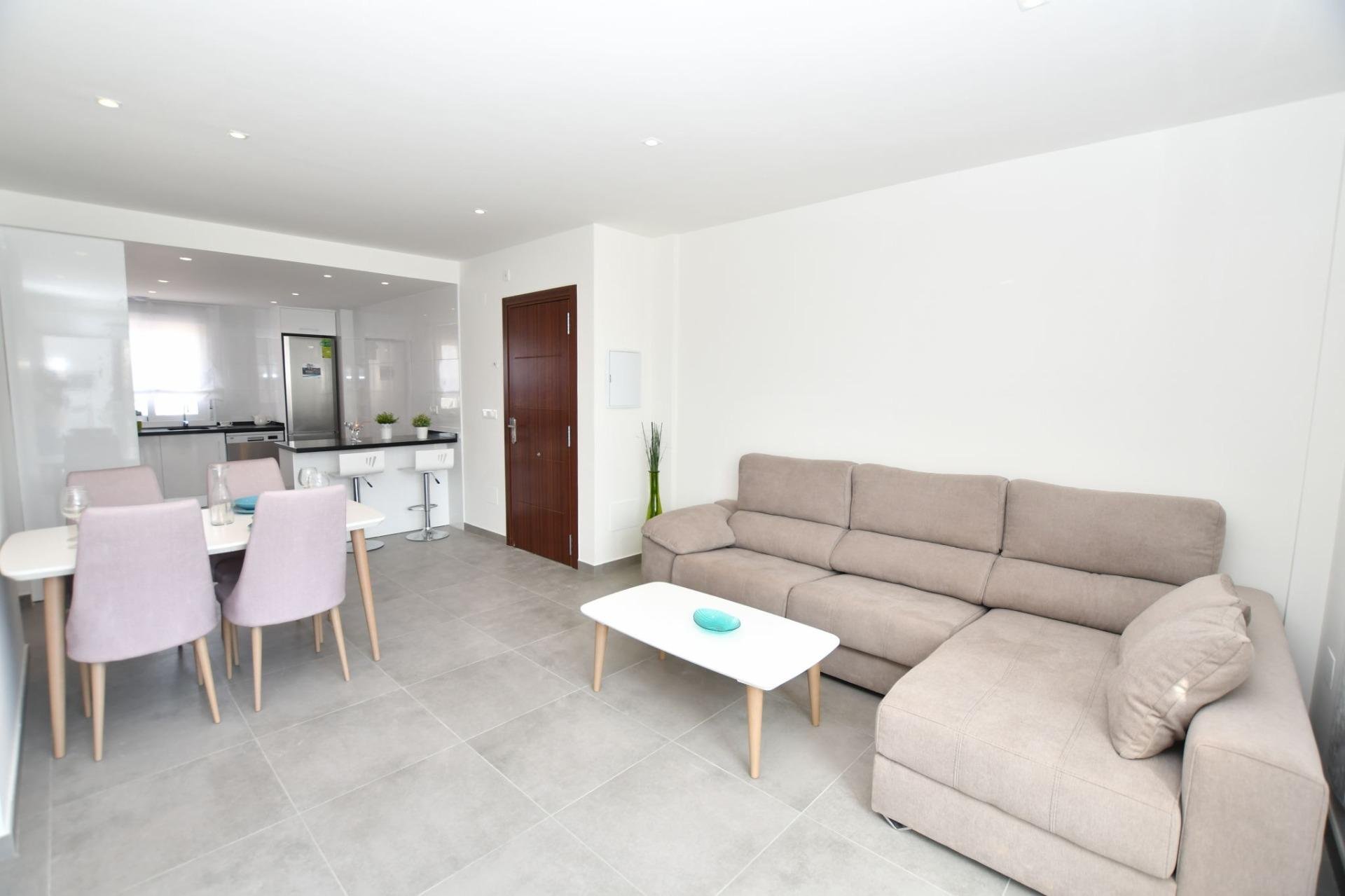 Bungalow a San Miguel de Salinas, Alicante, Spagna 2 camere da letto, 73 mq. N° 131391