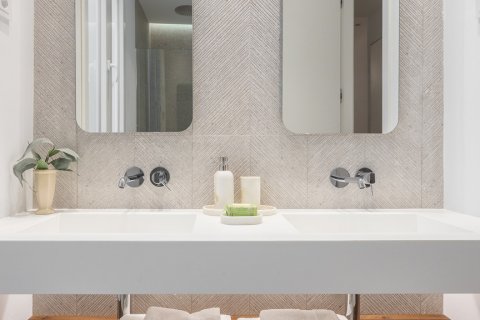 Apartment for sale Madrid, Spain 3 bedrooms, 182 sq.m. No. 128849 - photo 30