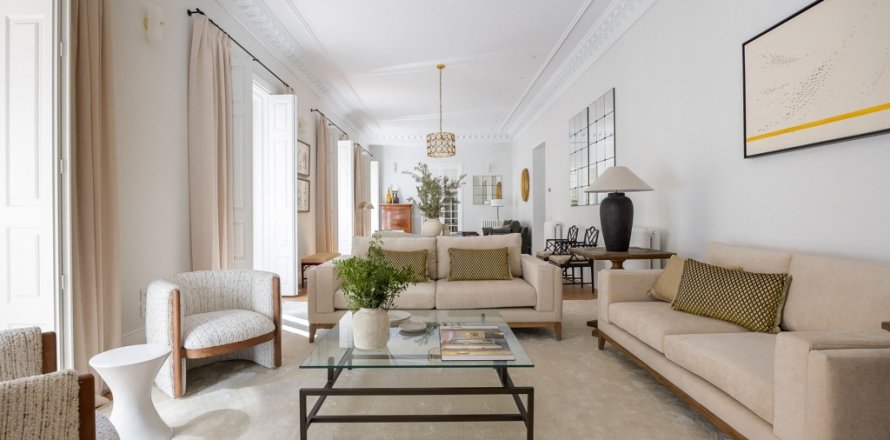 Dzīvoklis Madrid, Spānijā 5 istabas, 471 m2 Nr. 120455