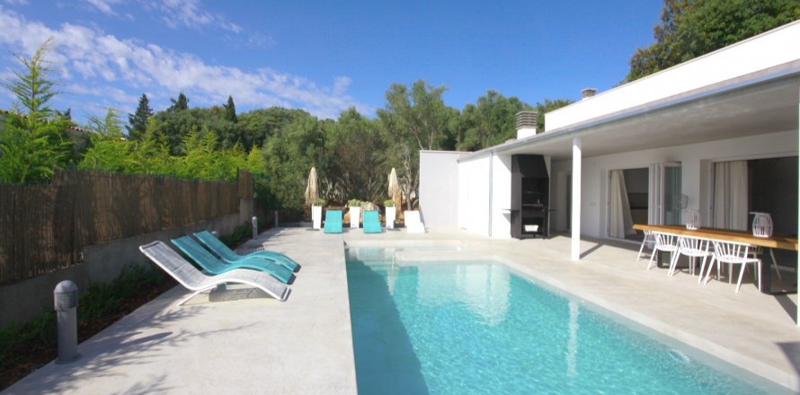 Villa Sa Pobla, Mallorca, Spain 3 bedrooms, 236 sq.m. No. 131059