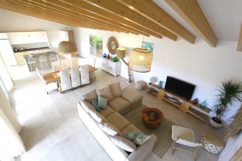 Villa for rent Sa Pobla, Mallorca, Spain 3 bedrooms, 236 sq.m. No. 131059 - photo 7