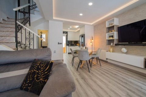 Huvila myytävänä Villamartin, Alicante, Espanja, 3 makuuhuonetta, 96 m2 No. 129453 - kuva 10